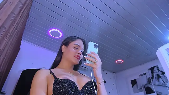 LatinVenuz online show from 03/02/25, 05:01