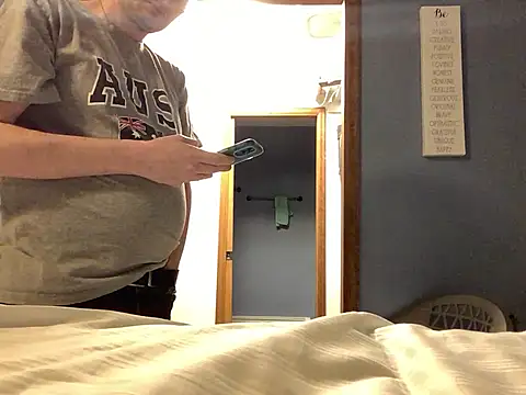 Hebrewhammers42 online show from 01/28/25, 01:08