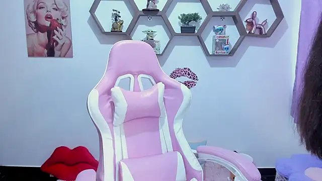 SharonSander online show from 11/29/25, 08:42