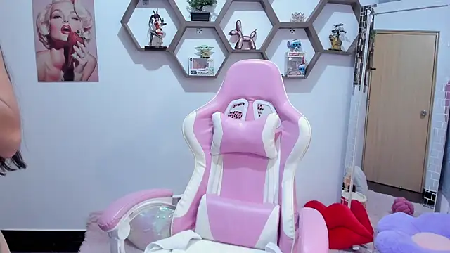 SharonSander online show from 05/15/26, 11:03