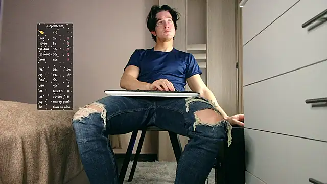 ChristianLevine  online show from 03/11/26, 04:28