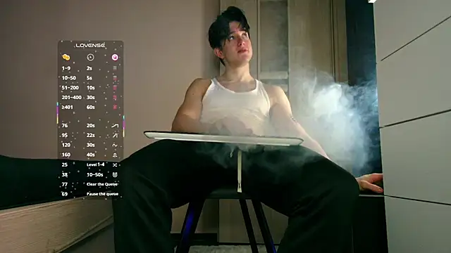 ChristianLevine  online show from 01/11/26, 05:03