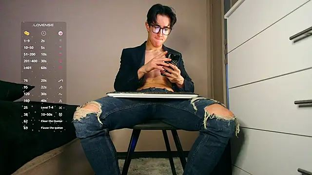 ChristianLevine  online show from 04/01/26, 07:33