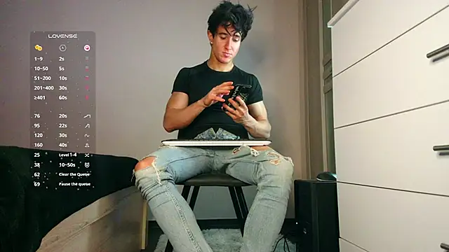 ChristianLevine  online show from 03/29/26, 07:32