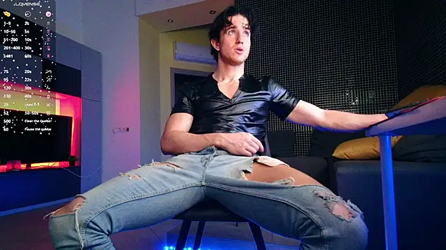 Snapshot of ChristianLevine_ chatting on 06/07/26, 08:14 ChristianLevine online show from 06/07/26, 08:14