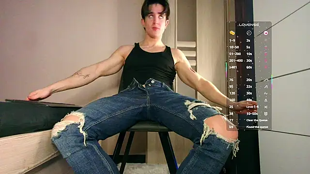 ChristianLevine  online show from 01/07/26, 04:56