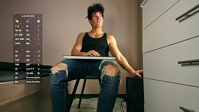 ChristianLevine  online show from 03/23/26, 05:40