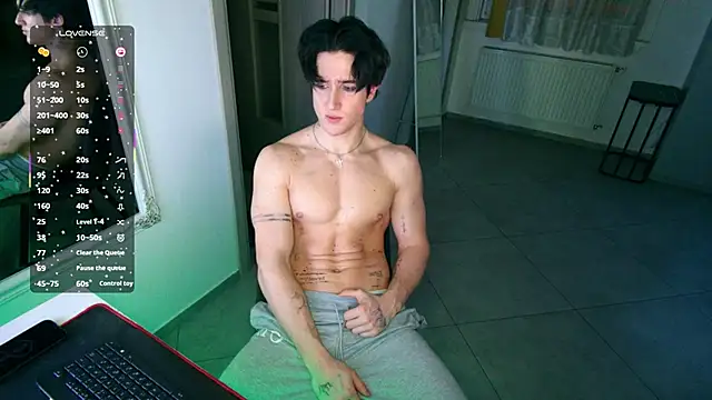 ChristianLevine  online show from 02/12/26, 06:18