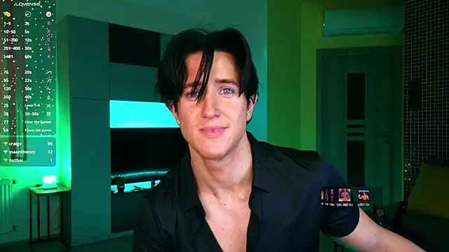ChristianLevine  online show from 05/26/26, 09:40