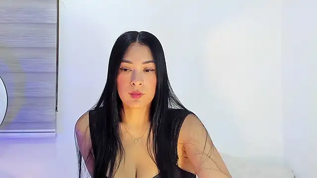 Snapshot of bella_hadid1_ chatting on 03/04/26, 04:53 bella hadid1 online show from 03/04/26, 04:53