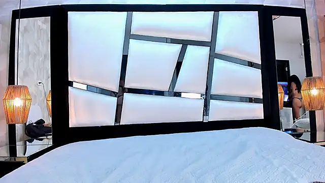 LiaObrien online show from 02/19/26, 09:23