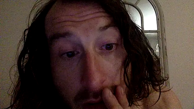 Snapshot of sirchubster chatting on 05/11/26, 02:35 sirchubster online show from 05/11/26, 02:35