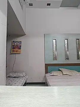 Snapshot of Vickyy_001 chatting on 02/16/25, 02:00 Vickyy 001 online show from 02/16/25, 02:00