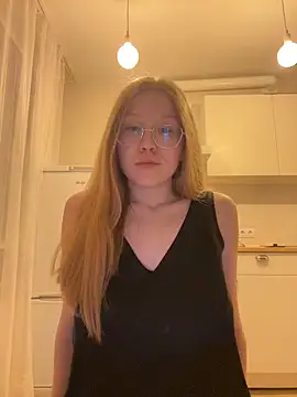 Eva Weyne online show from 09/25/25, 06:58