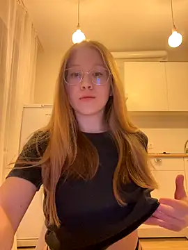 Eva Weyne online show from 10/23/25, 07:12