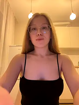 Eva Weyne online show from 09/18/25, 07:06