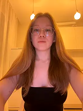 Eva Weyne online show from 10/11/25, 06:42