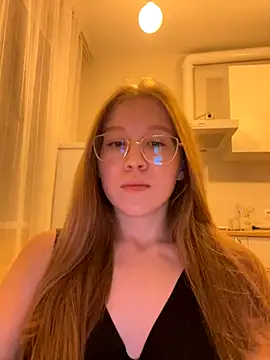 Eva Weyne online show from 10/29/25, 06:40