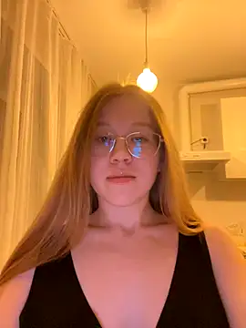 Eva Weyne online show from 11/03/25, 08:23