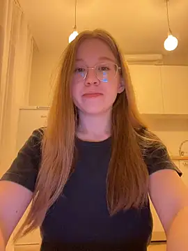 Eva Weyne online show from 11/18/25, 08:23