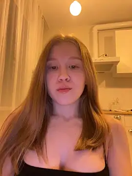 Eva Weyne online show from 12/14/25, 06:35