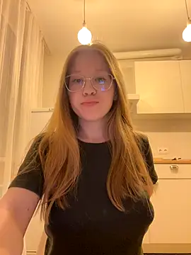 Eva Weyne online show from 09/17/25, 08:11