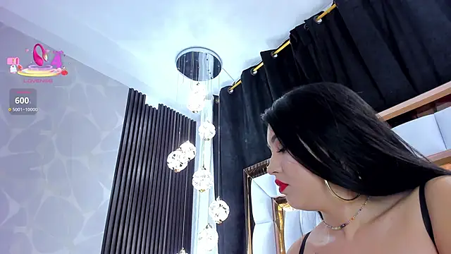 SarayRoyse online show from 01/10/26, 07:31