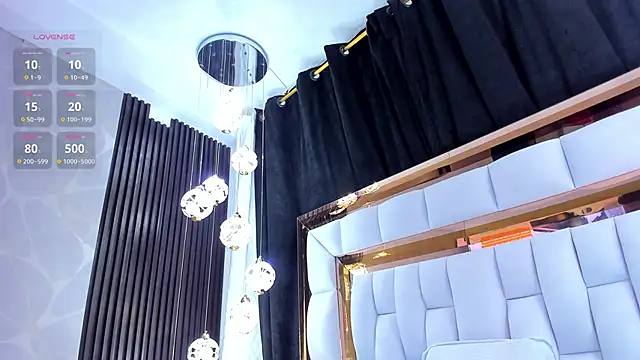 SarayRoyse online show from 02/02/26, 07:35