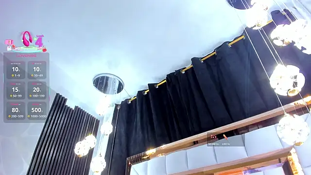 SarayRoyse online show from 11/13/25, 07:29