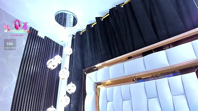 SarayRoyse online show from 02/24/26, 07:37