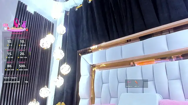 SarayRoyse online show from 11/25/25, 07:14