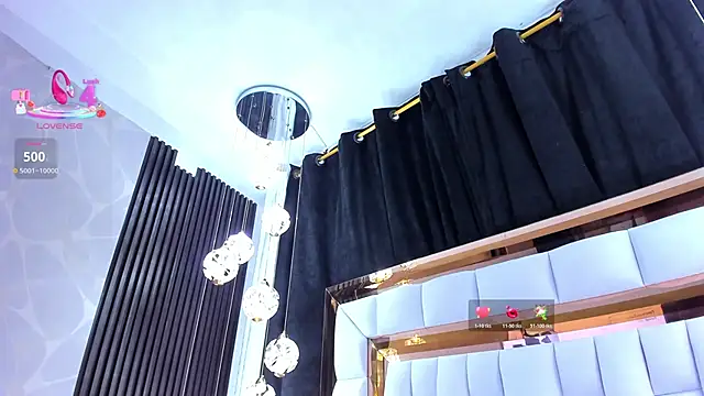 SarayRoyse online show from 03/28/26, 07:37