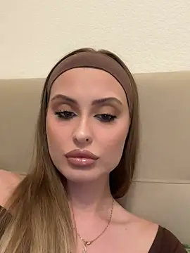 Sweet  Milly online show from 03/18/26, 04:41