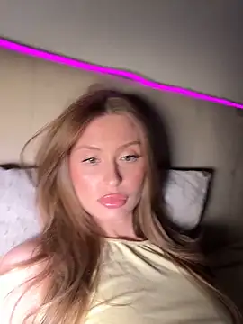 Sweet  Milly online show from 04/21/26, 05:52
