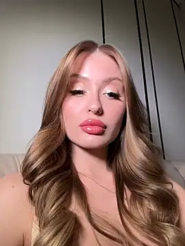 Sweet  Milly online show from 02/17/26, 04:15