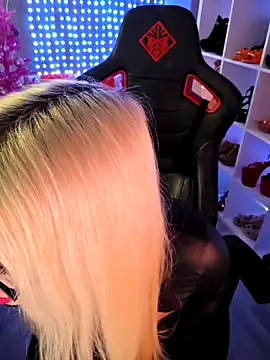 MariellaSun  online show from 12/16/25, 06:39