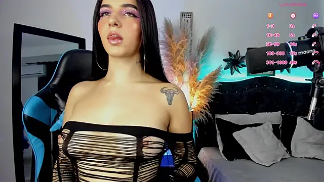 Snapshot of devlin_violett chatting on 03/07/25, 03:19 devlin violett online show from 03/07/25, 03:19