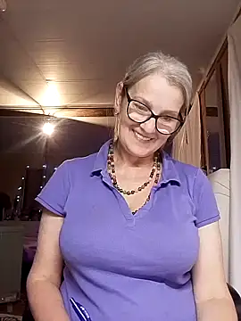 irinamaux online show from 10/31/25, 03:08