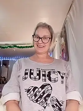 irinamaux online show from 11/25/25, 02:56