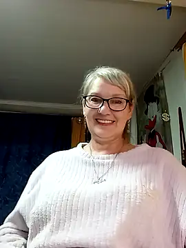Snapshot of irinamaux chatting on 05/29/26, 04:57 irinamaux online show from 05/29/26, 04:57