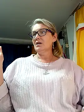 Snapshot of irinamaux chatting on 05/11/26, 01:56 irinamaux online show from 05/11/26, 01:56