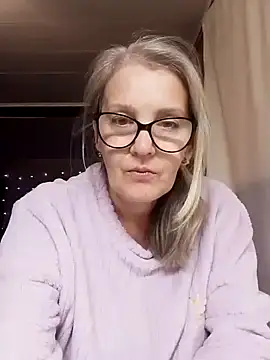 irinamaux online show from 11/01/25, 06:13