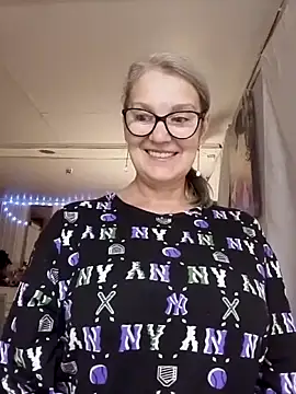 irinamaux online show from 12/03/25, 07:19