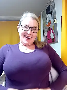 irinamaux online show from 03/13/26, 02:16