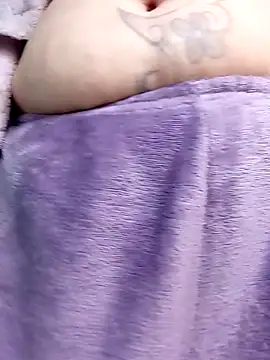 irinamaux online show from 04/05/26, 07:37