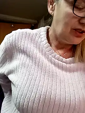 irinamaux online show from 03/23/26, 11:37