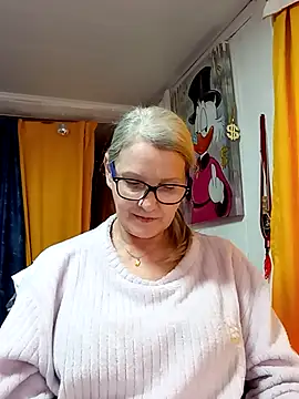 irinamaux online show from 03/28/26, 10:38