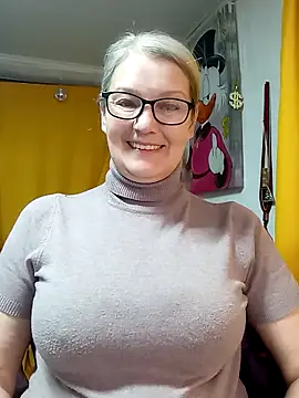 irinamaux online show from 03/17/26, 03:53