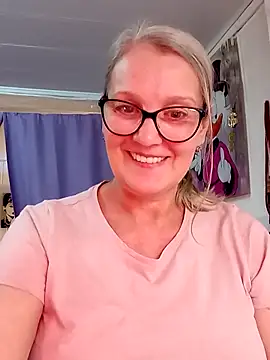 irinamaux online show from 12/21/25, 04:52