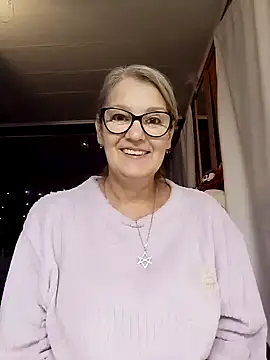 irinamaux online show from 11/09/25, 08:07